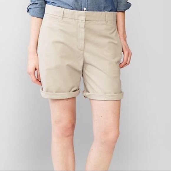 GAP Pants - GAP Boyfriend Roll Up Khaki Shorts